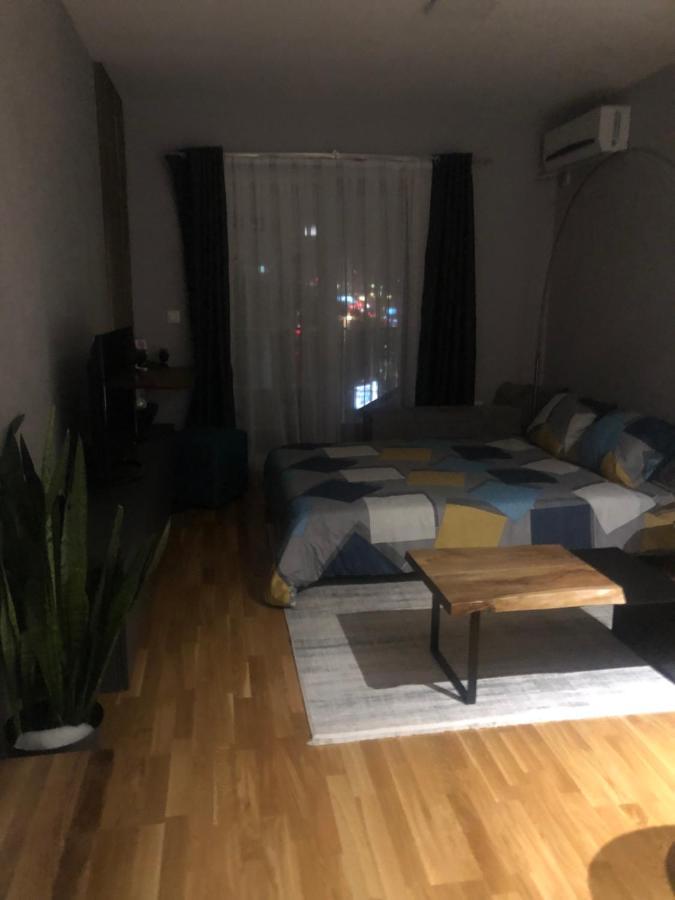 Porta Leks Apartment, Self Check-In, Own Parking Skopje Buitenkant foto